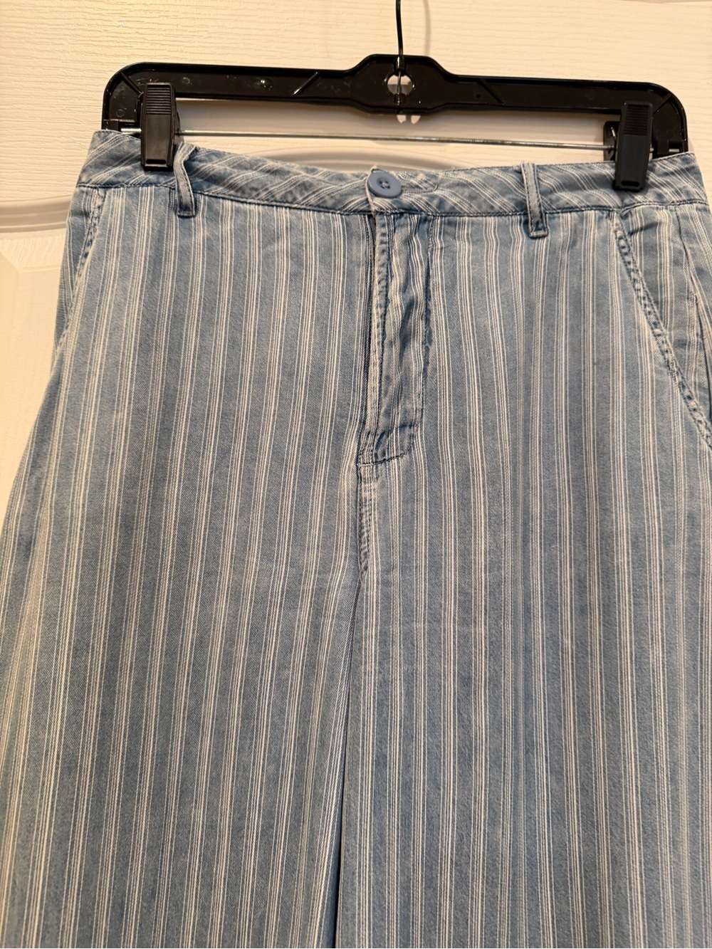 Kut Lightweight Blue Striped Wide-Leg Pants - Picture 2 of 4